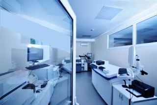 gallery/lab equpment